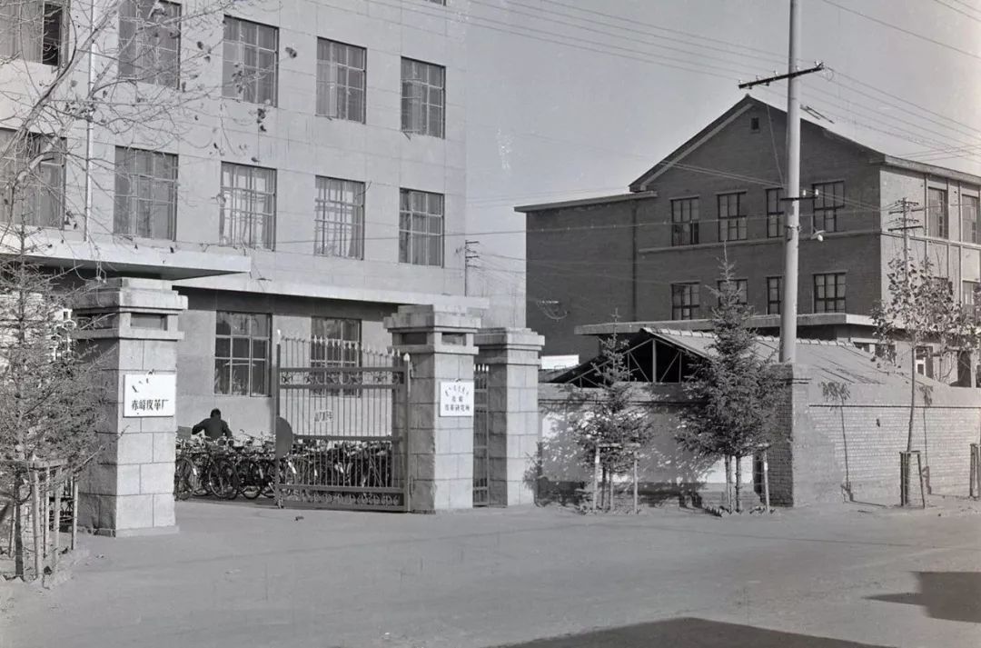 曾经辉煌的工厂现在还有吗,探秘曾经辉煌的工厂