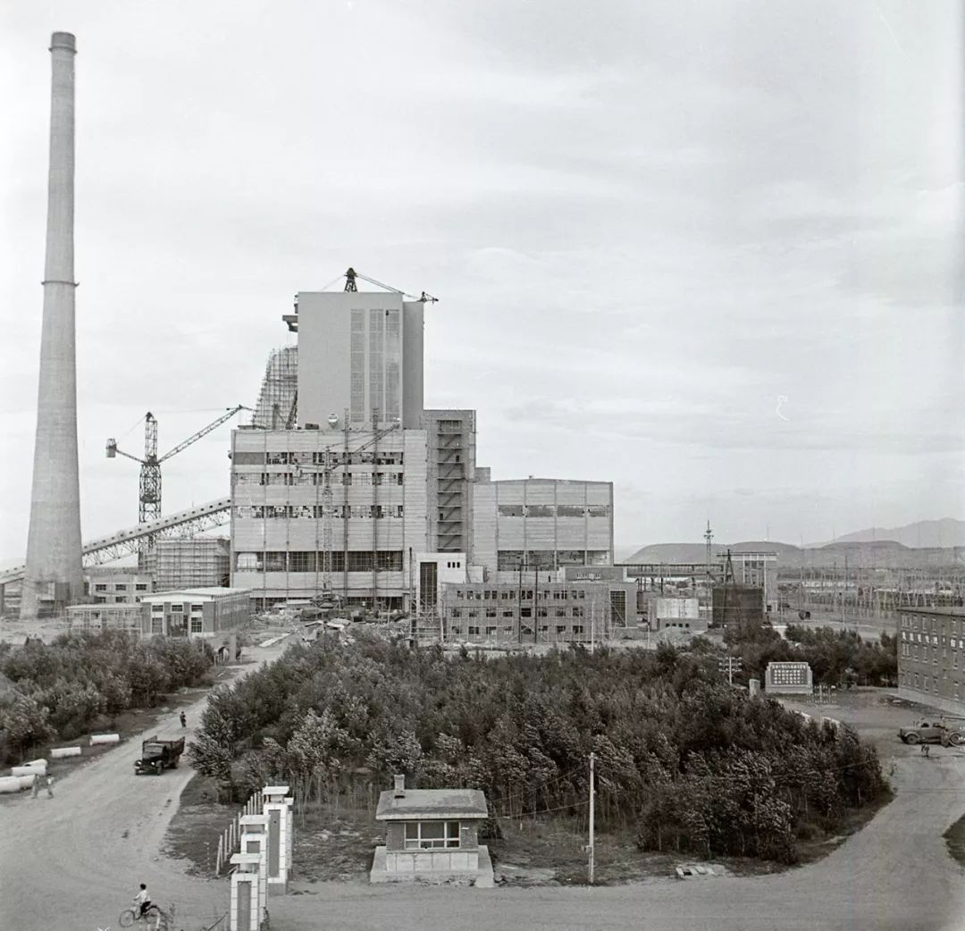 曾经辉煌的工厂现在还有吗,探秘曾经辉煌的工厂