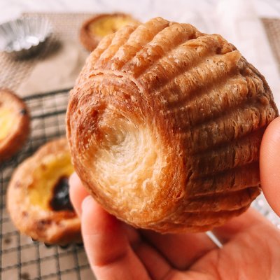 葡式蛋挞是酥皮的吗,澳门葡式蛋挞的特点是什么