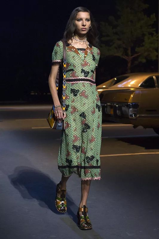 coach恐龙变身,fashion艺术家