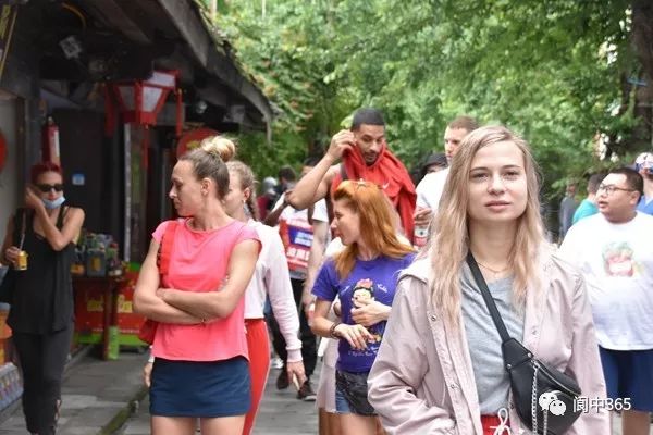 古城靓丽的一道风景线,古城一道美丽的风景线