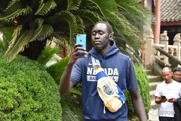 古城靓丽的一道风景线,古城一道美丽的风景线