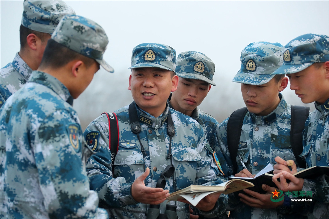 夜航驾驶船,夜航飞机巡逻