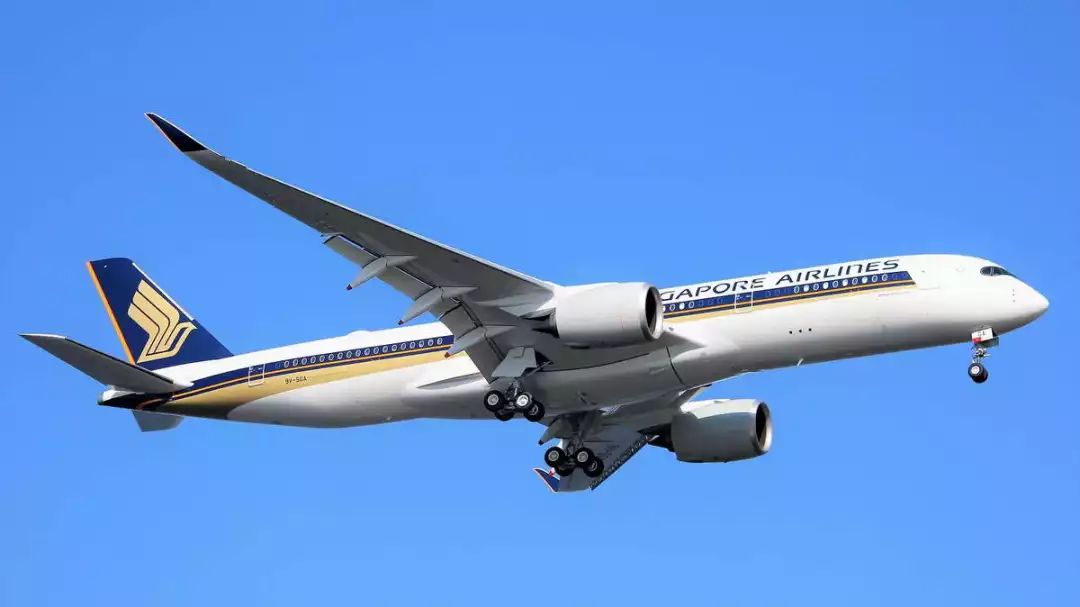 体验19个小时飞机,体验时间最长的航班