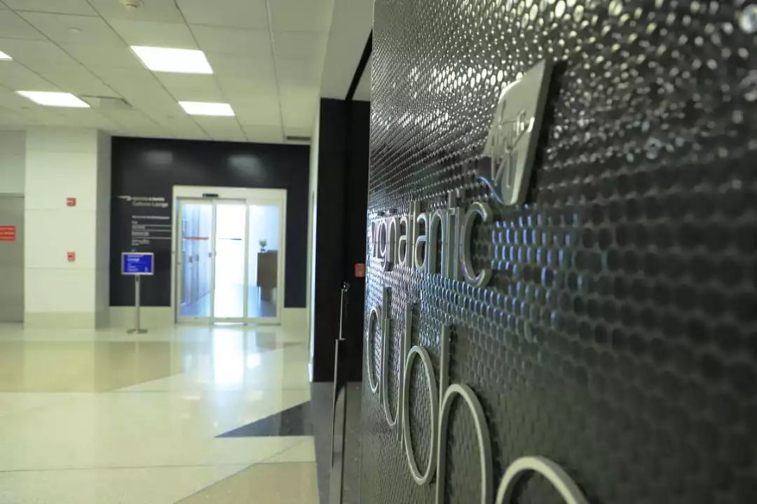 体验19个小时飞机,体验时间最长的航班