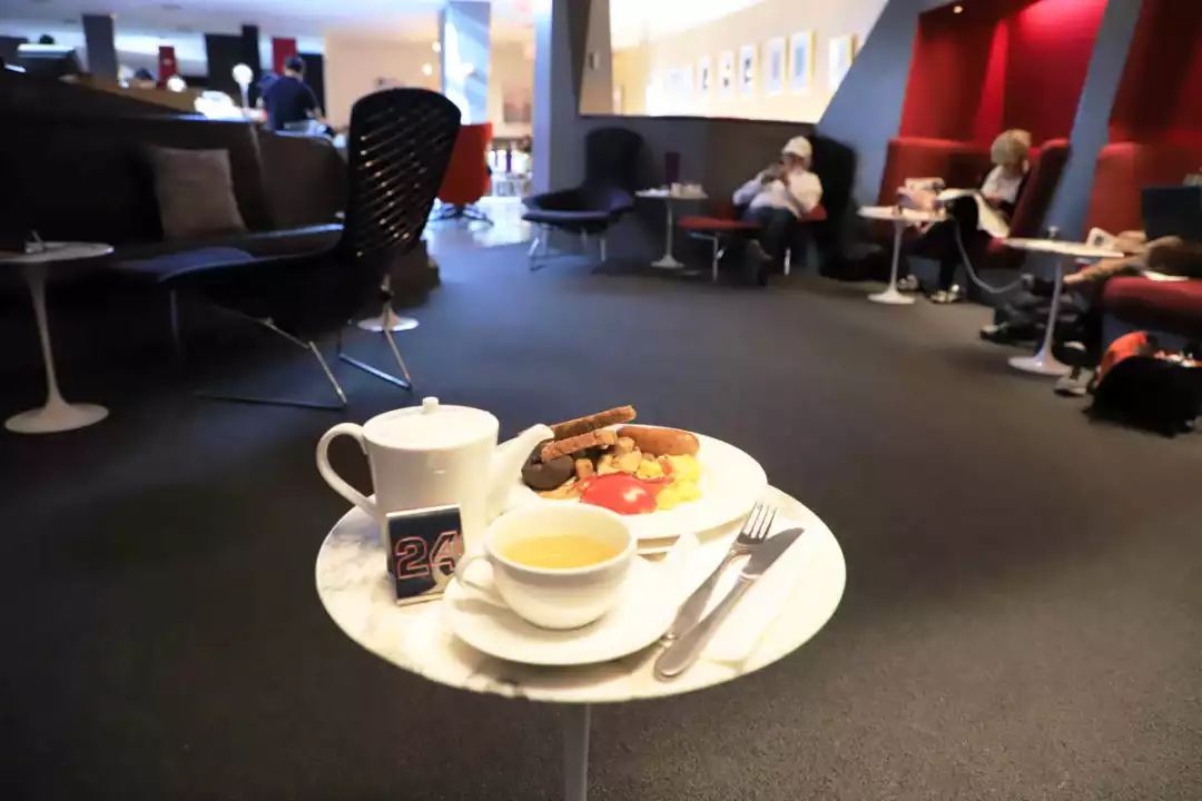 体验19个小时飞机,体验时间最长的航班