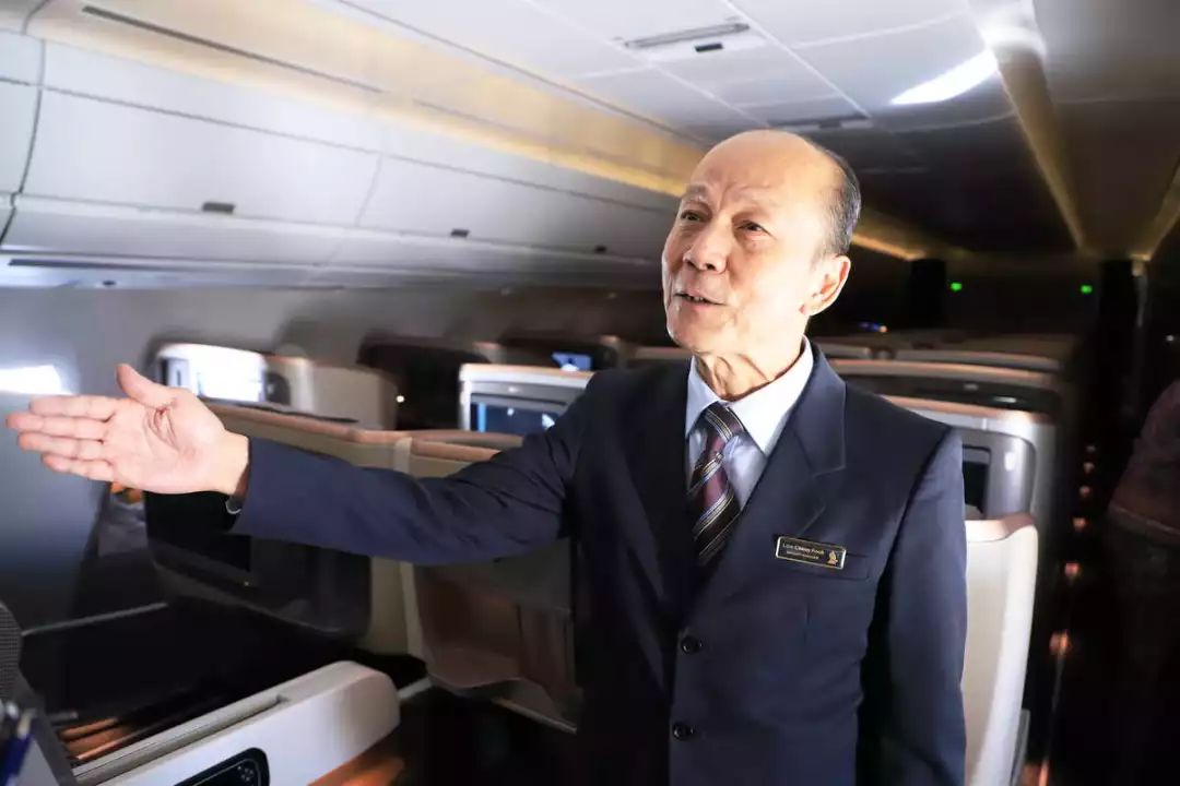 体验19个小时飞机,体验时间最长的航班