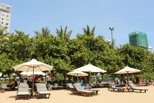 越南旅游芽庄和岘港对比,越南芽庄和河内