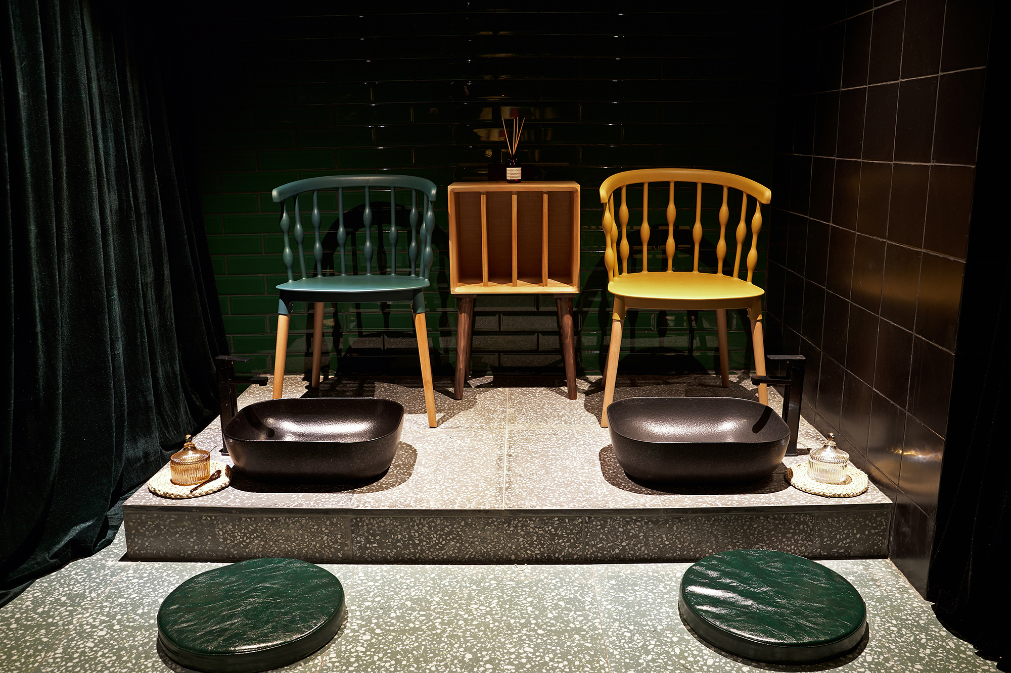 灯灯灯凳创意有限公司|AROMADREAM泰寐泰式按摩水疗店