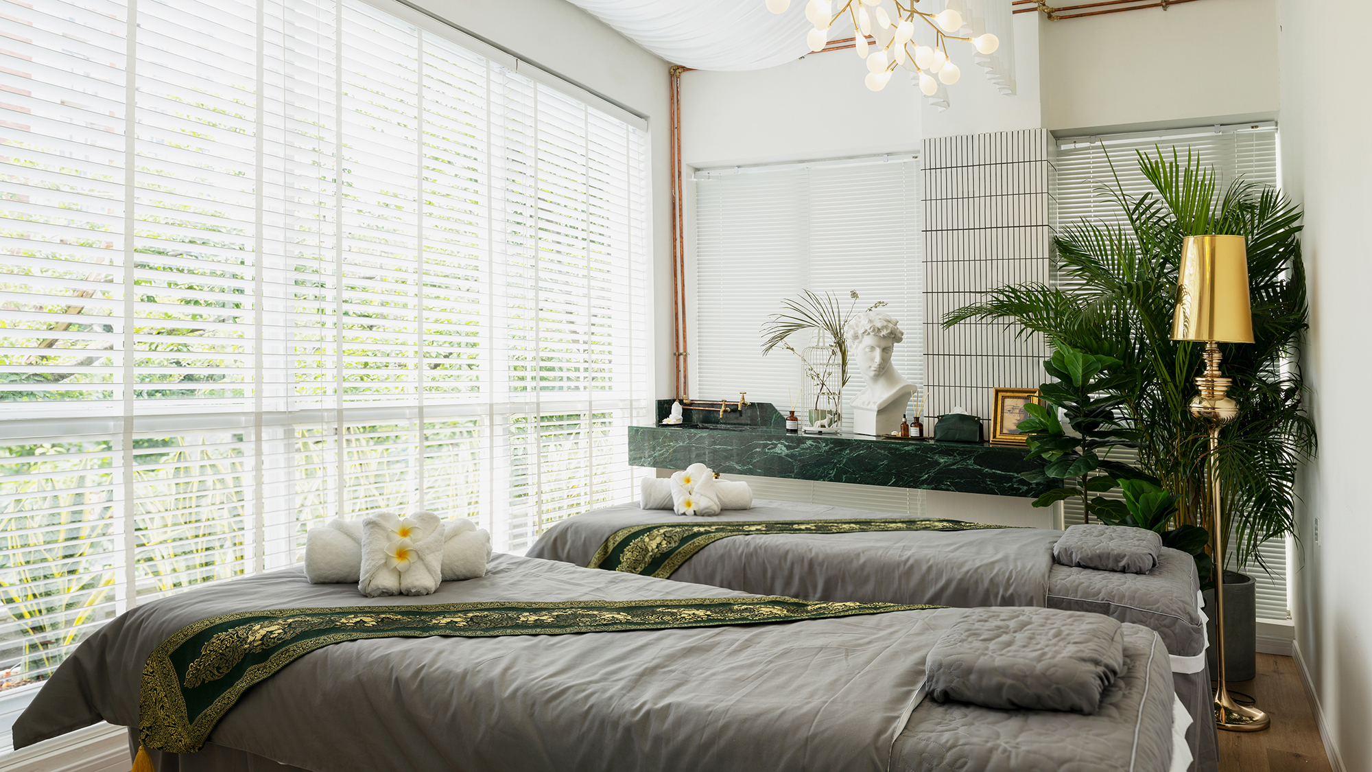 灯灯灯凳创意有限公司|AROMADREAM泰寐泰式按摩水疗店