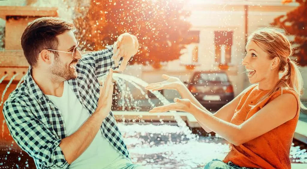 关于泼水节活动,泼水节原来这么玩