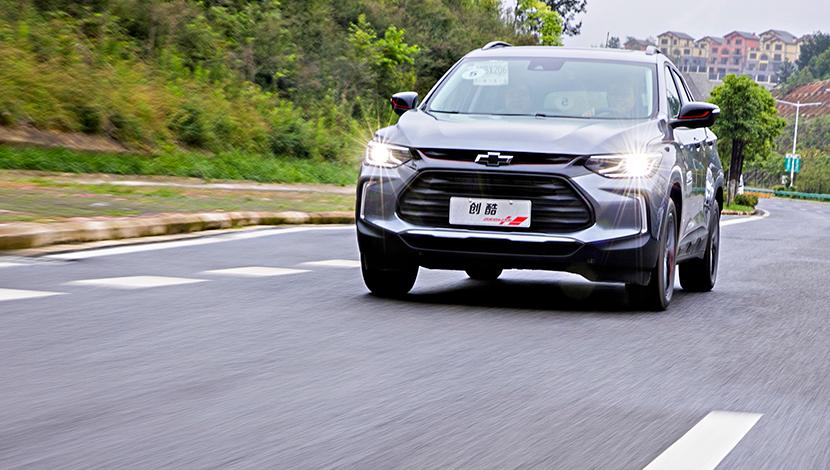新款雪佛兰创酷试驾视频,试驾雪佛兰创酷rs空间