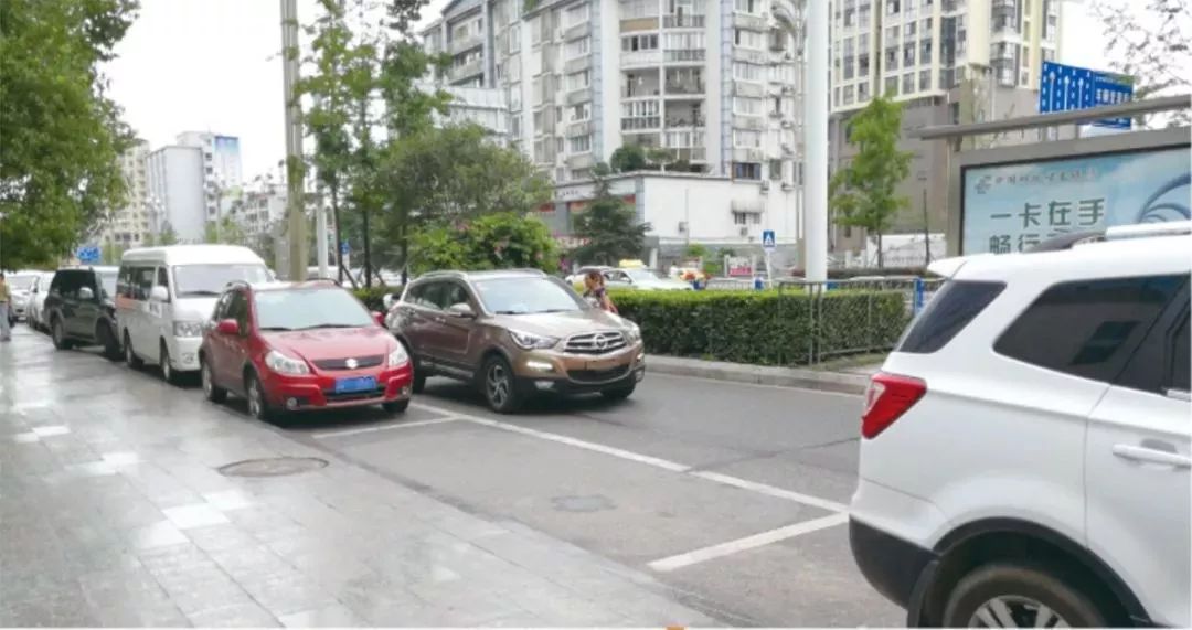 巴中违停收费,巴人广场停车费多少钱