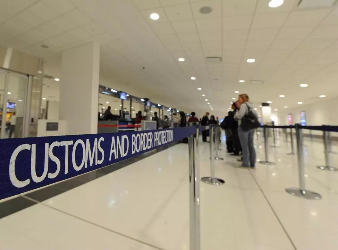 坐飞机安检小知识问答,坐飞机安检的流程和注意事项