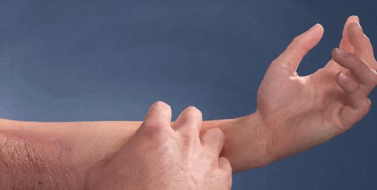 痒？给你一支“不求人”