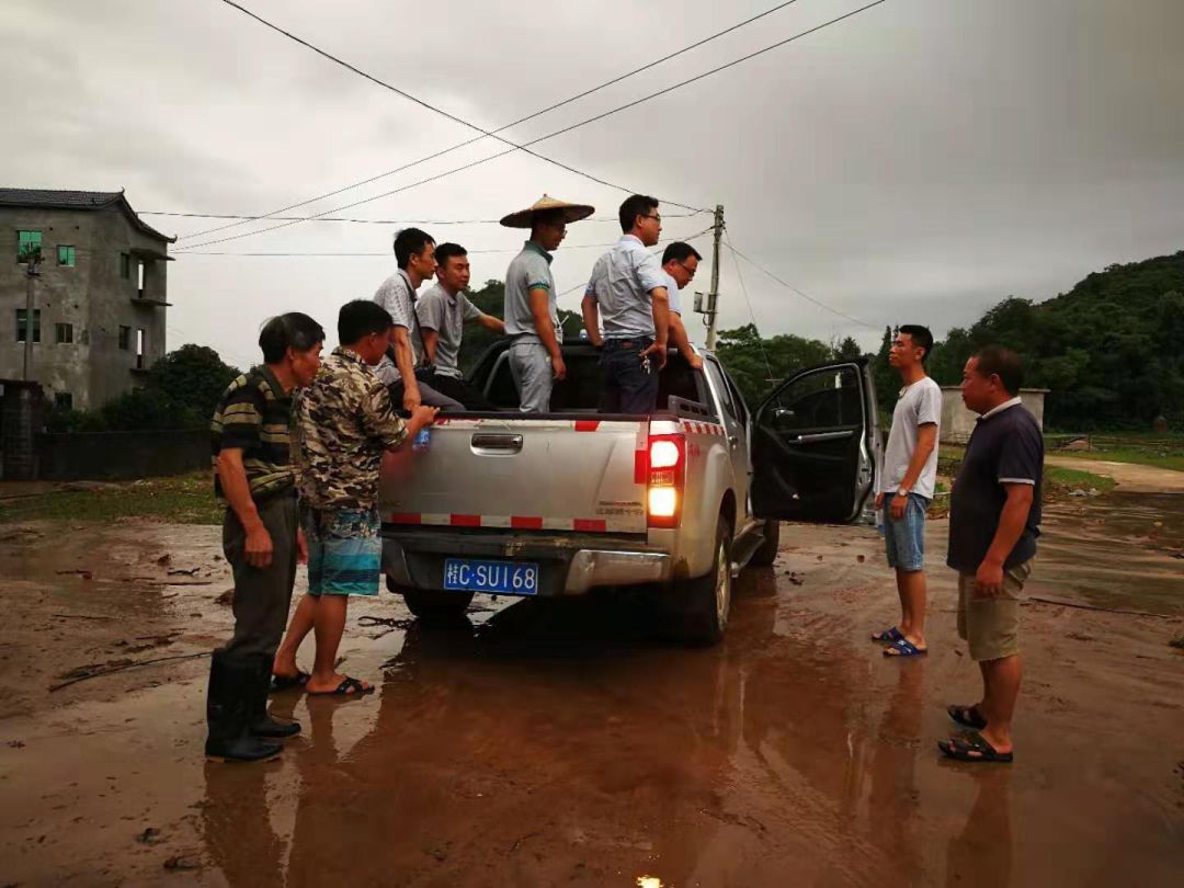 白关镇抗洪抢险,全力做好重点区域抗洪抢险工作