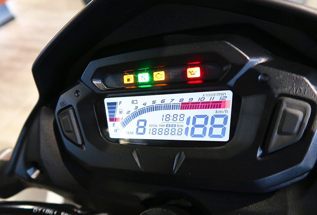 豪爵nk150s深度评测拉萨,豪爵新车到店