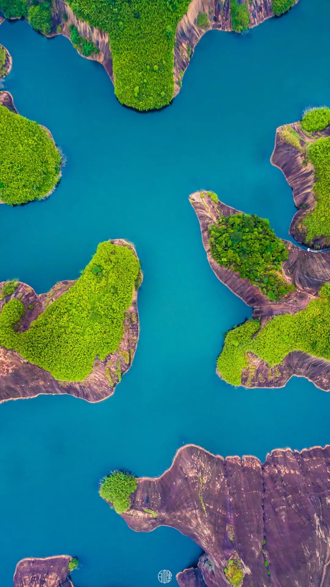 「荐读」朋友圈消失两年，他独自航拍中国，照片惊艳世界