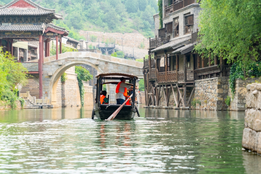 提灯游司马台长城，看古北水镇的温婉夜