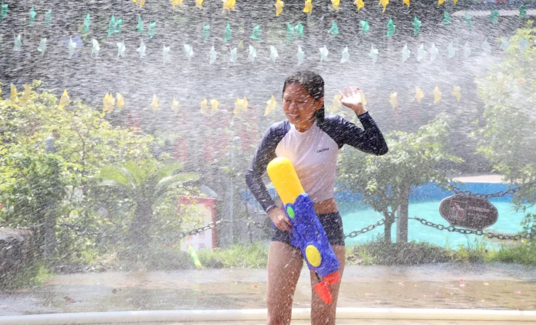 攻略|免费玩！水球大战、玻璃滑道、溜索、汉服穿越……桂林红溪森林瀑布满足你N个夏日期待