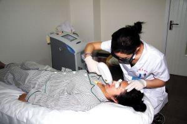 女生胡子已经刮了怎么办,怎么刮胡子避免唇周黑