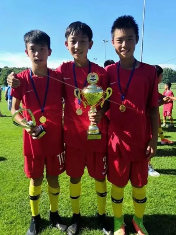 中国足球赢得奖杯,中国足球拿到过世界冠军吗