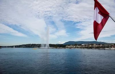 「旅游」12月21日确认发!意瑞摩法4国8日,深度游意大利含五渔村,遇见不同的圣诞风情