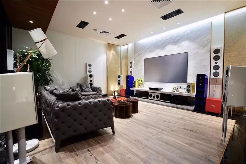 家庭影院布置最佳方案,家庭影院最新配置方案