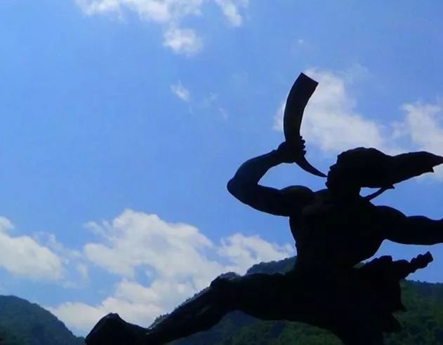 长阳是一个山清水秀的好地方,长阳很美的城