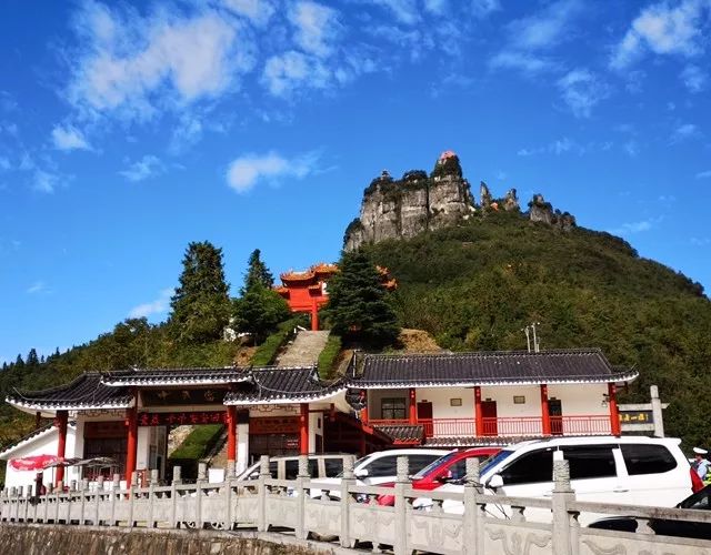 长阳是一个山清水秀的好地方,长阳很美的城