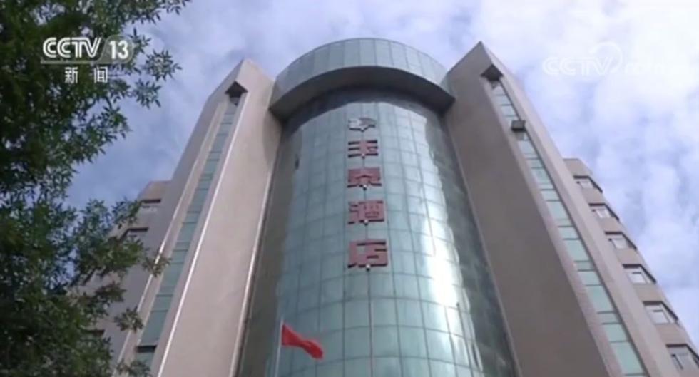 可怕！室友均为男性，女子洗澡时却发现女性护肤品，拿起一看仓皇逃跑