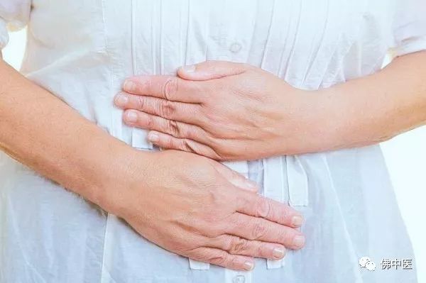 绝经八年多了查出卵巢囊肿严重吗,警惕卵巢囊肿恶变