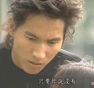 为什么我女朋友的照片头上都是蝴蝶？