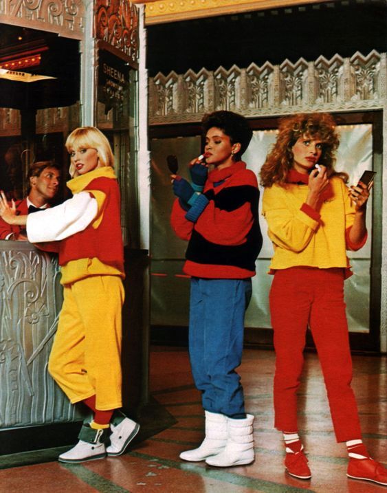 为什么我女朋友的照片头上都是蝴蝶？