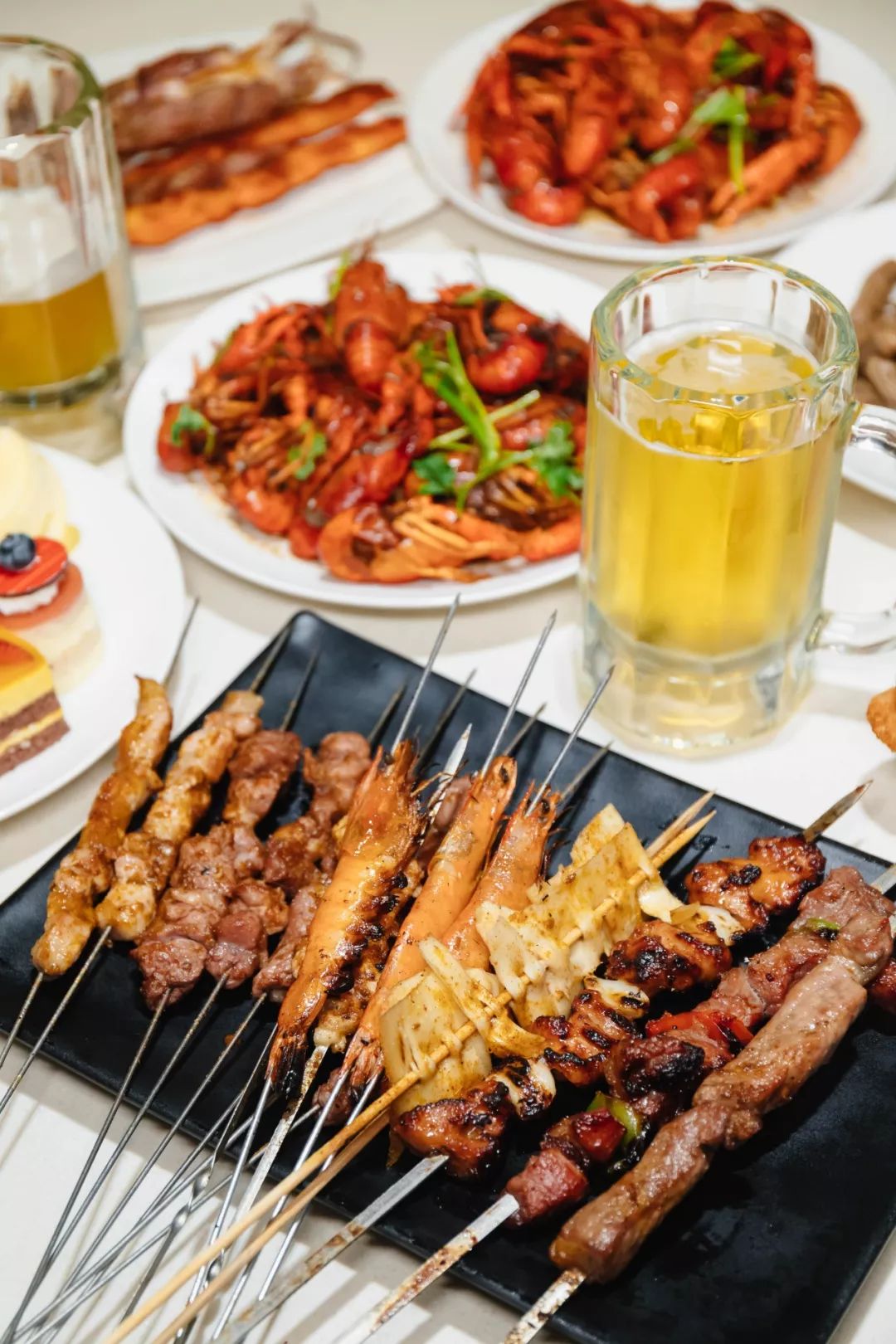 1折抢大家乐KTV欢唱卡？！更有花样美食指南，自助、烤肉全都有