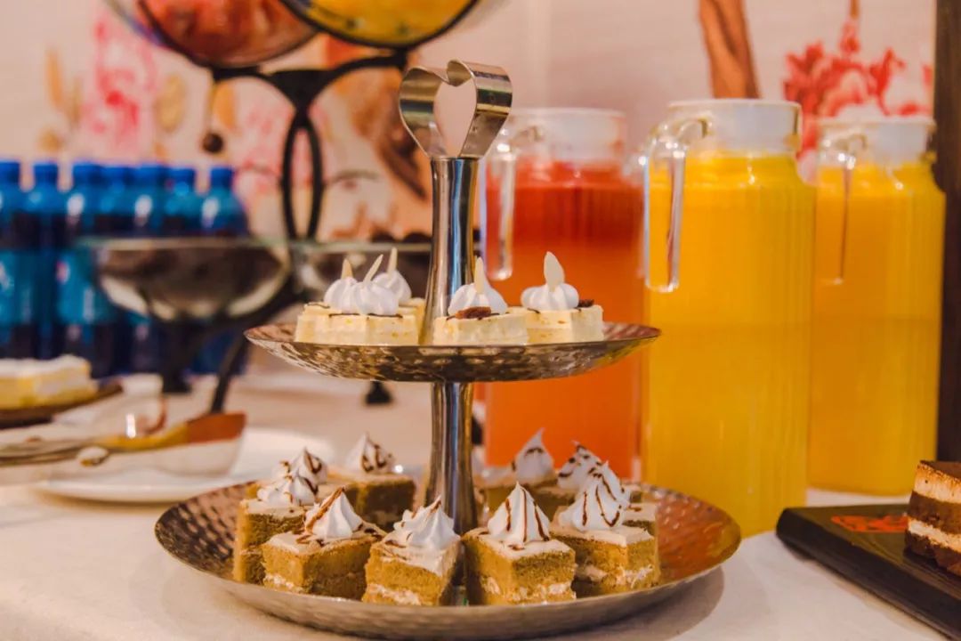 这座跟着周杰伦空降热搜的杨梅味小城，休渔期也能让你吃得满嘴鲜