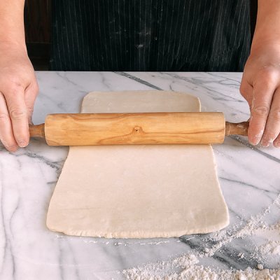 葡式蛋挞是酥皮的吗,澳门葡式蛋挞的特点是什么