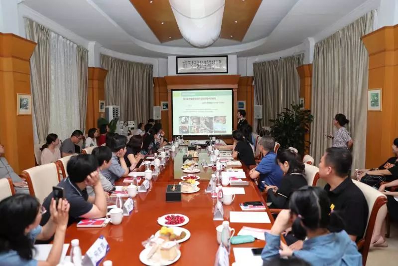 怀孕的你，就是家人眼中最尊贵的大熊猫