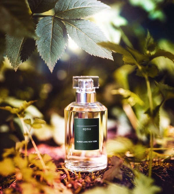 适合夏天的清冽淡雅香水,适合夏天用的经典香水推荐