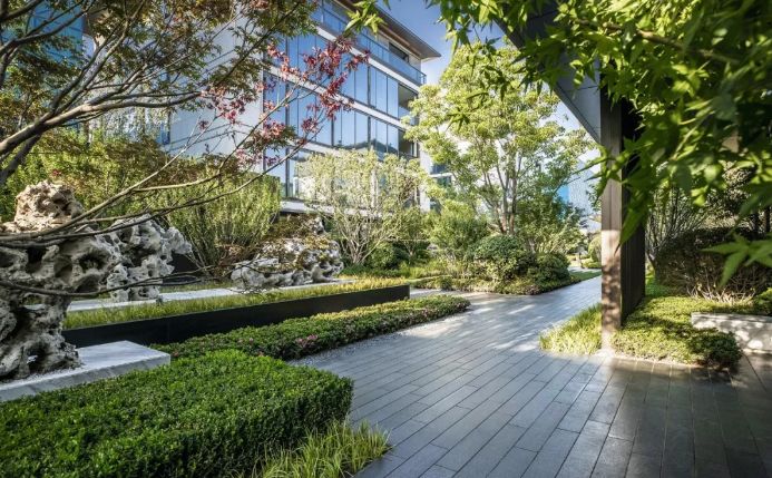 融创入主乐视,融创入主中天