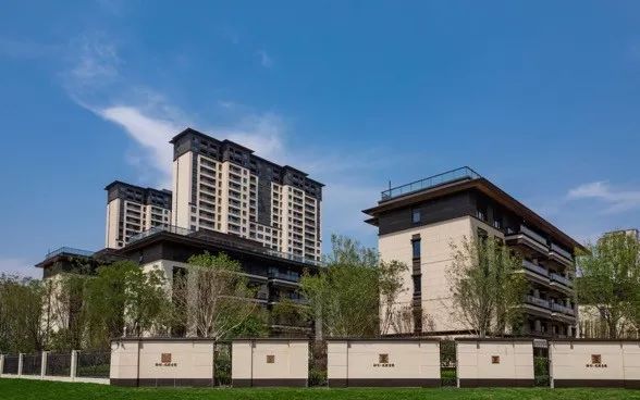 融创入主乐视,融创入主中天