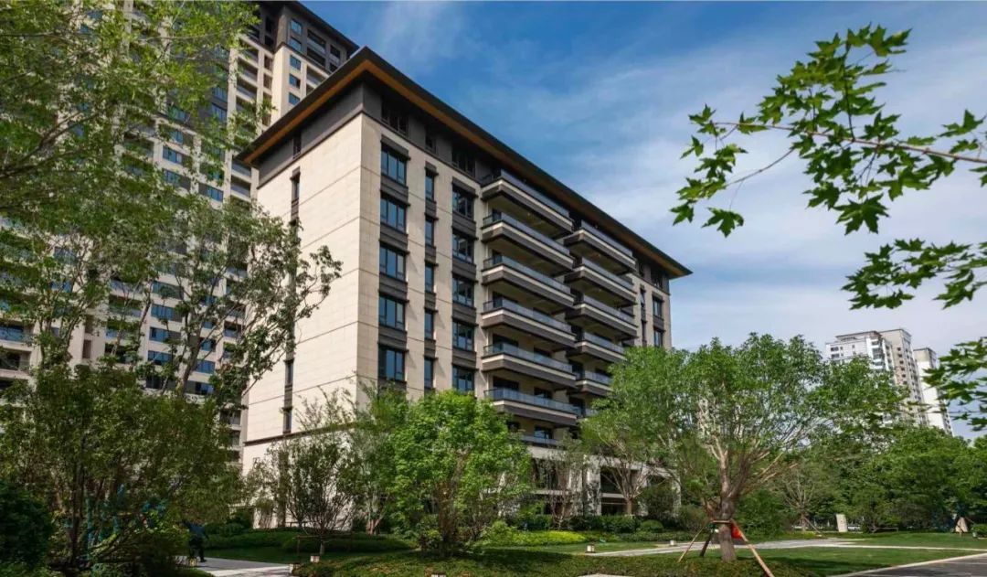 融创入主乐视,融创入主中天