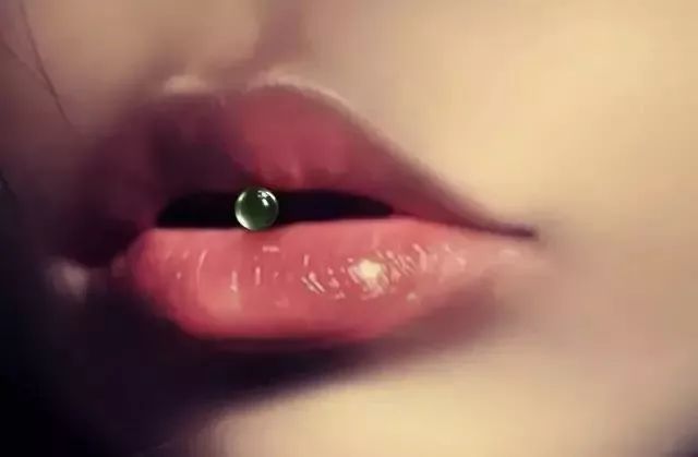 约会前吃一颗，让女神爱上和你接吻的味道