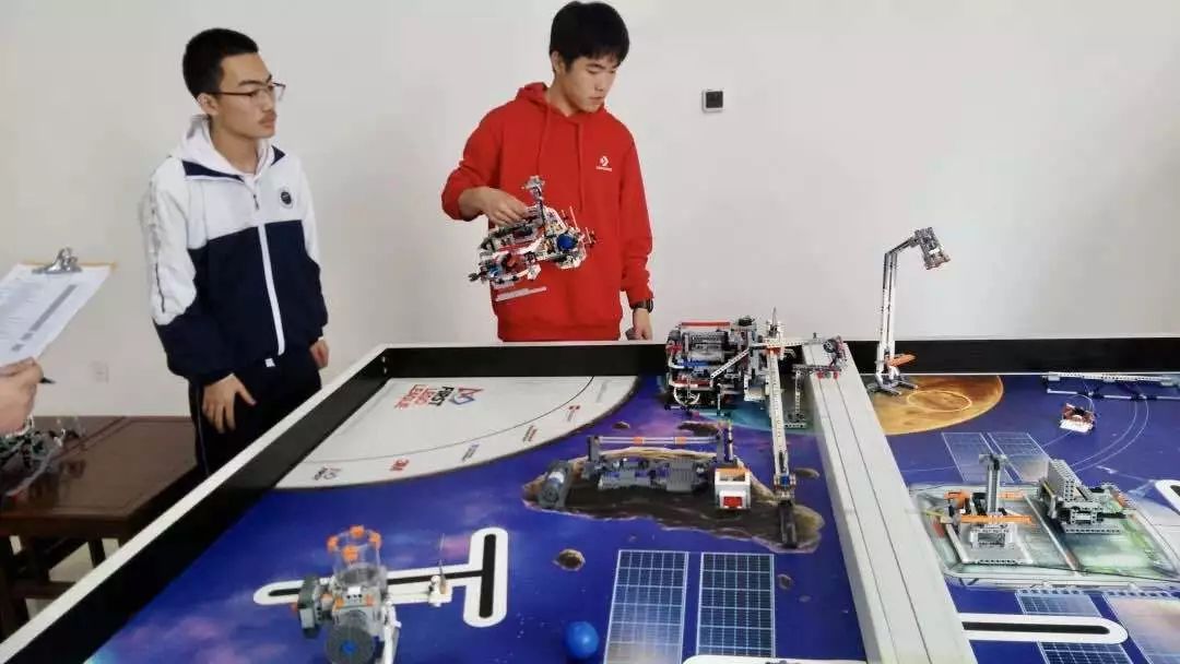 备战世界机器人总决赛,积极备战世界赛