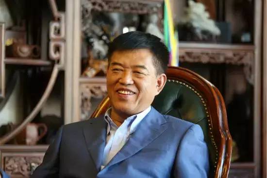 从民警到副所长,从民警到囚犯的故事