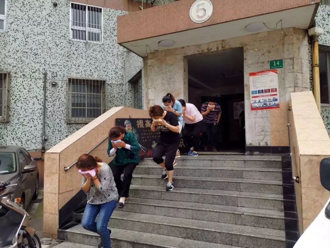 安全生产月安全宣传进社区,各社区开展安全生产月系列活动