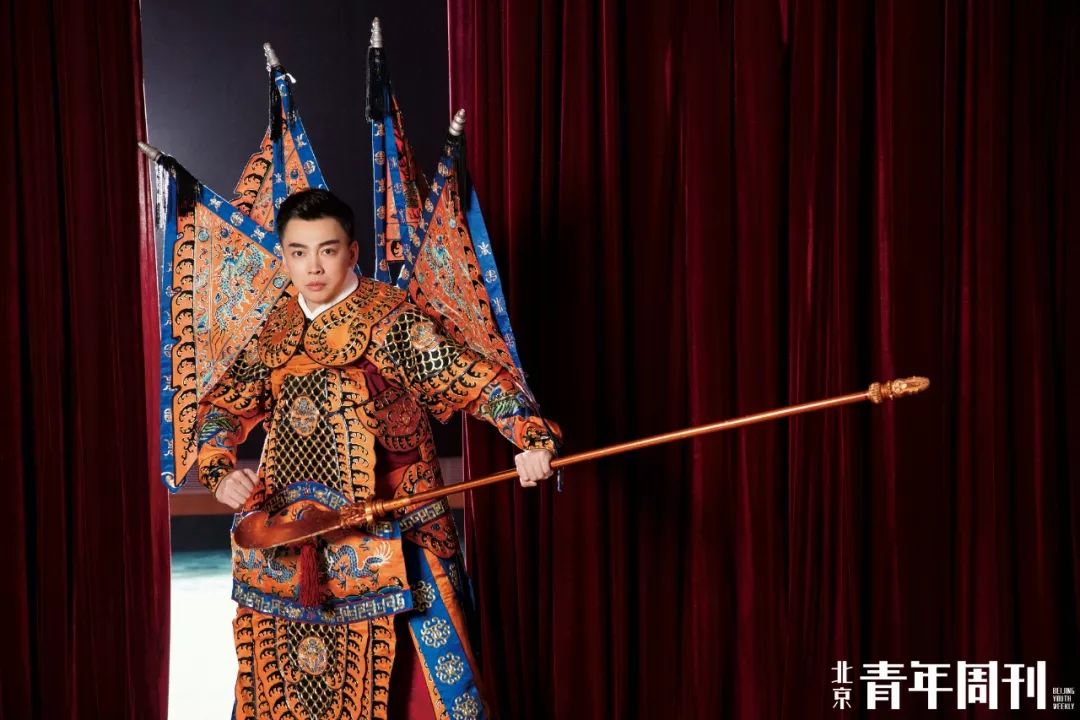 谭正岩是于毅的师傅吗,谭正岩为京剧而生