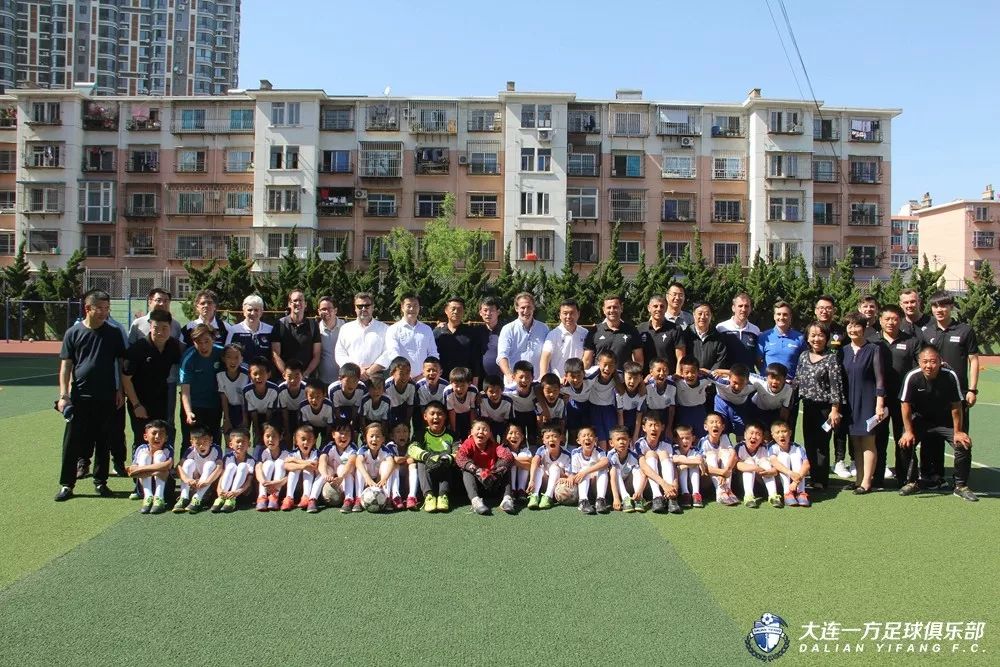 「蓝·青训」专家团完成10所基地校考察城市足球底蕴助力发展