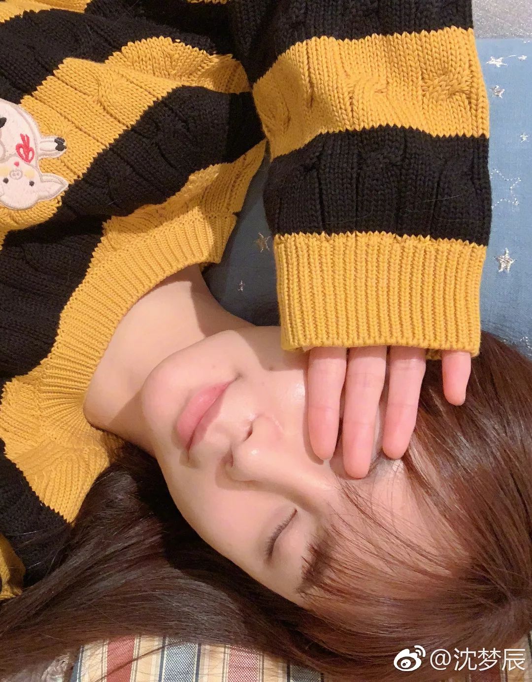 张若昀和唐艺昕谈了多久恋爱,张若昀和唐艺昕发糖不断羡煞旁人