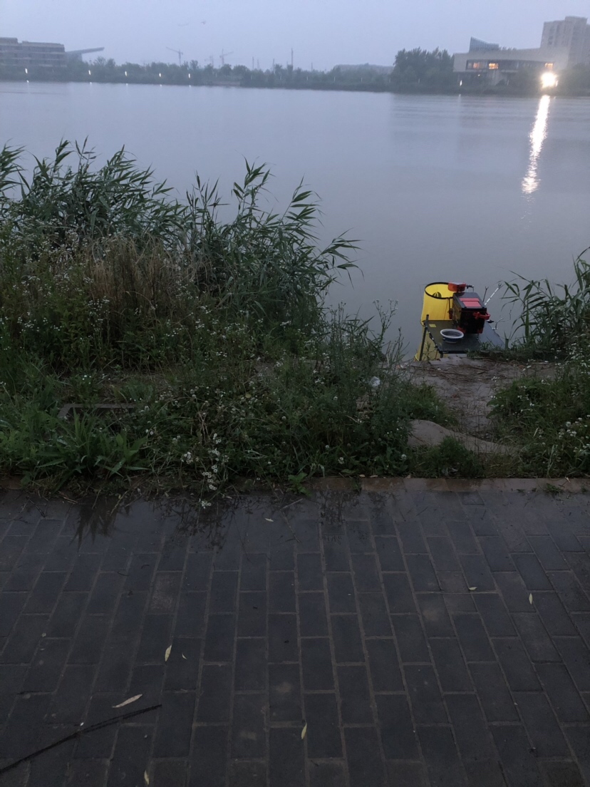 初春河流大水面野钓,大水面滑漂野钓